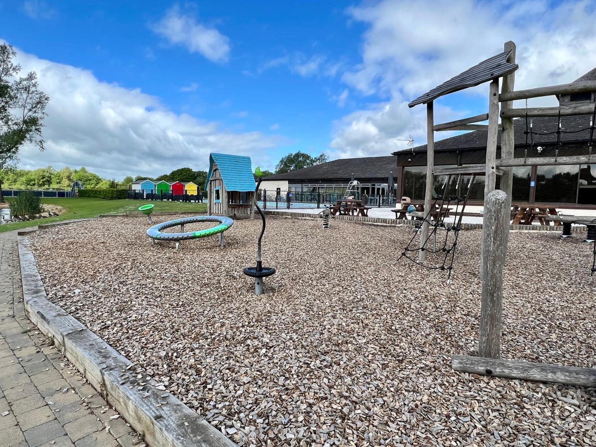 Cottontail Lodge - Hot tub - Pet Friendly South Cerney Zewnętrze zdjęcie